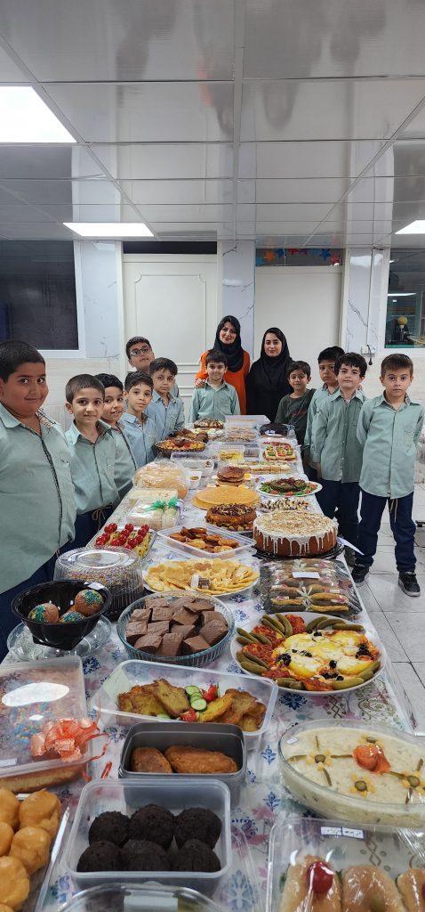 جشنواره غذا با حضور دانش آموزان دبستان پسرانه بهشت فردوس